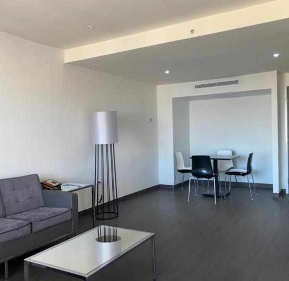 ジュニアスイート, Real Inn Tijuana By Camino Real Hoteles