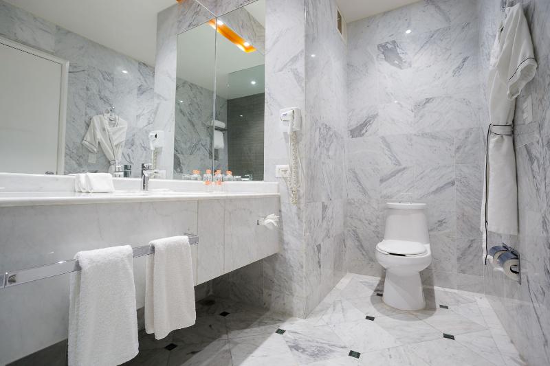 キングサイズベッドのエクゼクティブルーム, Real Inn Tijuana By Camino Real Hoteles
