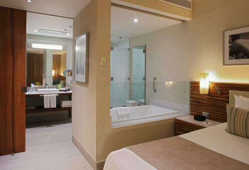Suíte Deluxe Cama King, Emporio Cancun   Buy All Inclusive Option