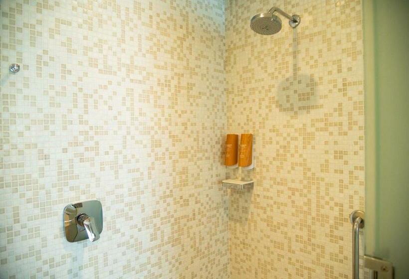Cameră Standard Pat King Size, Emporio Cancun   Buy All Inclusive Option