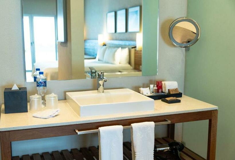 Quarto Estandar Cama King, Emporio Cancun   Buy All Inclusive Option