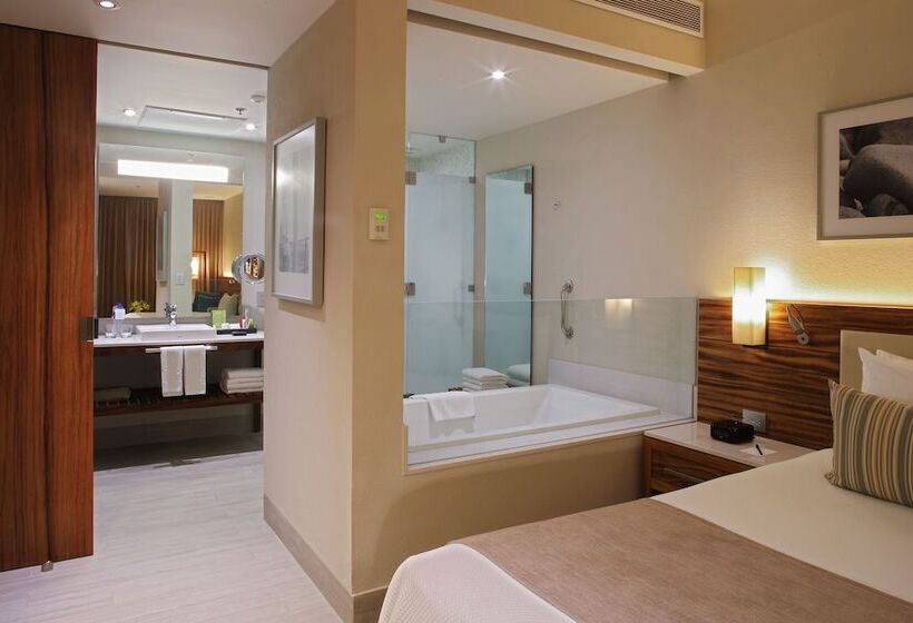 Suite Deluxe Pat King, Emporio Cancun   Buy All Inclusive Option