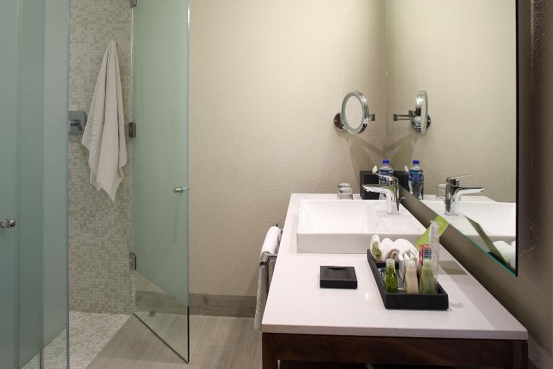 اتاق لوکس با چشم‌انداز دریا, Emporio Cancun   Buy All Inclusive Option
