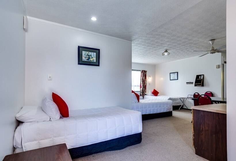 Апартаменты 1 Спальня, Ace High Motor Inn
