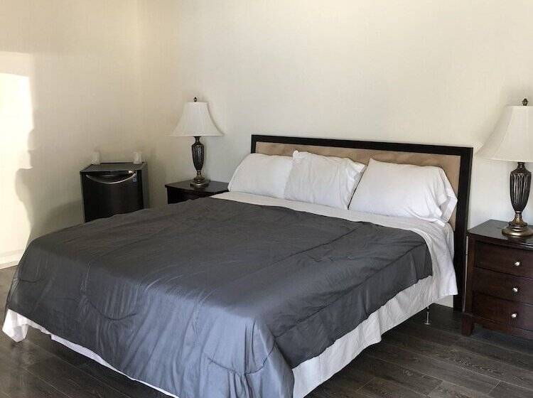 Номер Базовый Двуспальная Кровать, King Lodge Motel