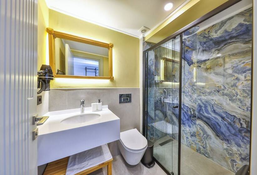Номер Стандарт Трехместный, Aphrodite Hotel Kaş