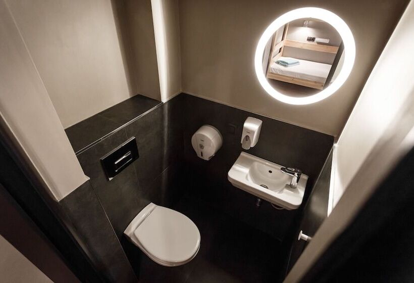 共用房间的床, Hostel Piligrim