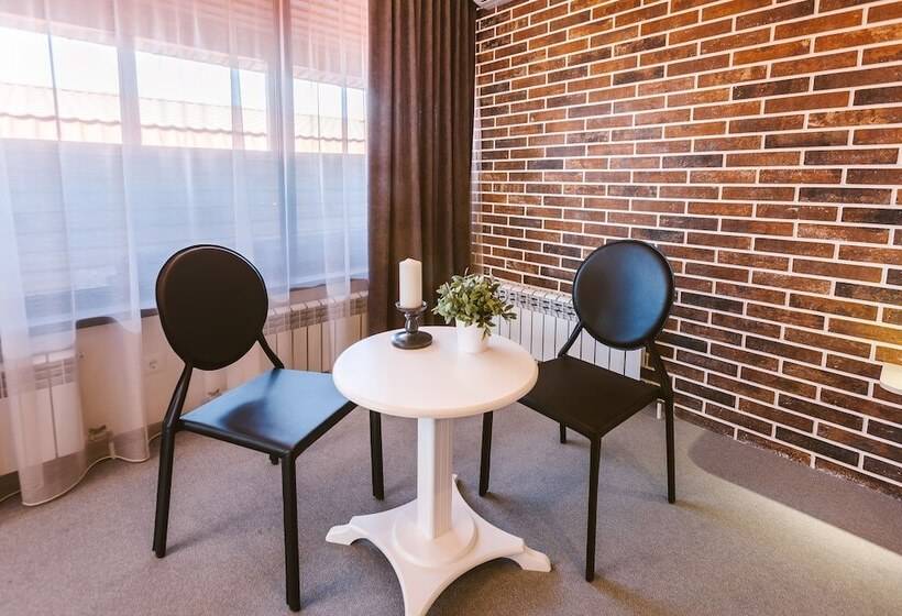 سوییت لوکس, Simpatico Apart Hotel Tyumen Centre