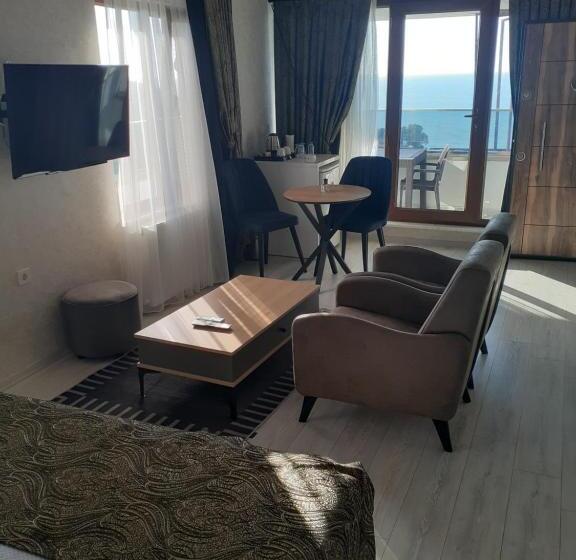 디럭스 트리플 룸, Akcakoca Eftelya Otel