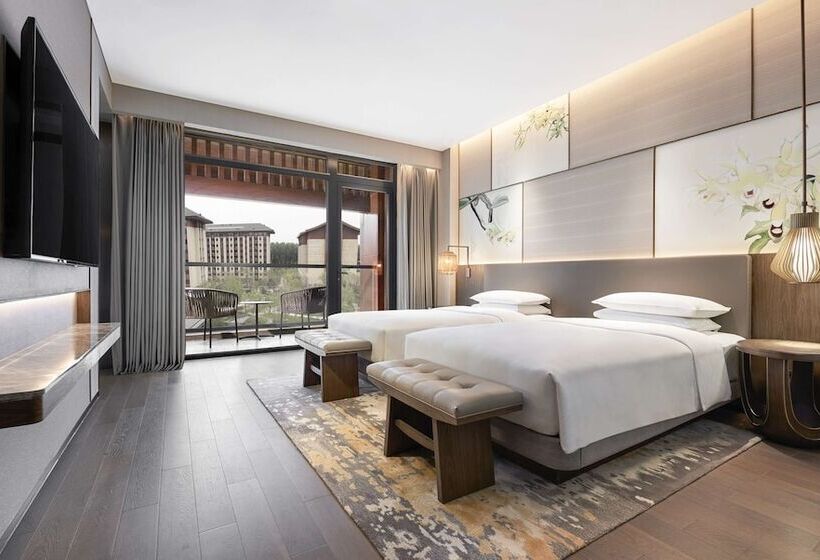 Номер Клуб, Hyatt Regency Beijing Shiyuan