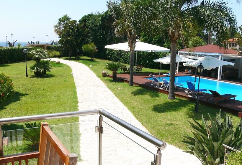 Люкс Семейный 2 Спальни, Q Suites Preveza