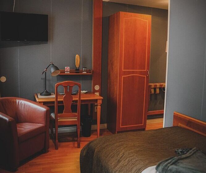 标准单人间, Mojo Hotell