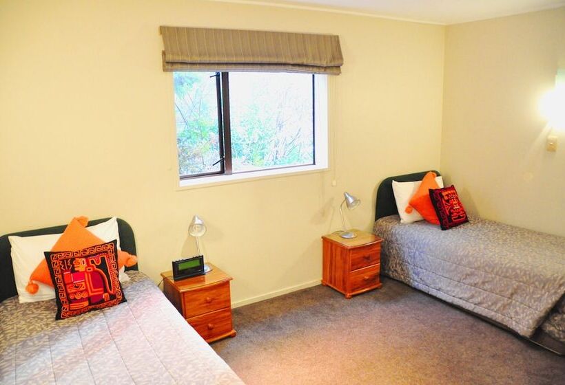 침실 2개 아파트, St James Apartments