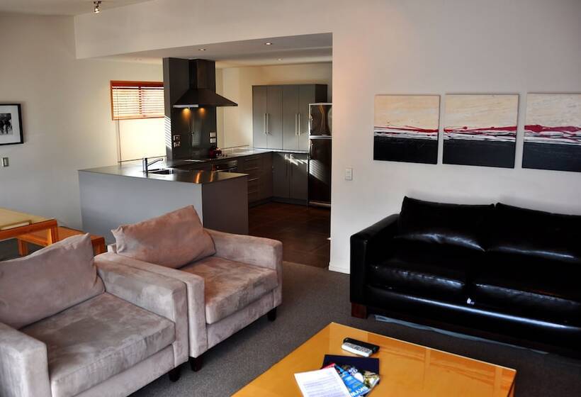 3 베드룸 이그제큐티브 아파트, St James Apartments