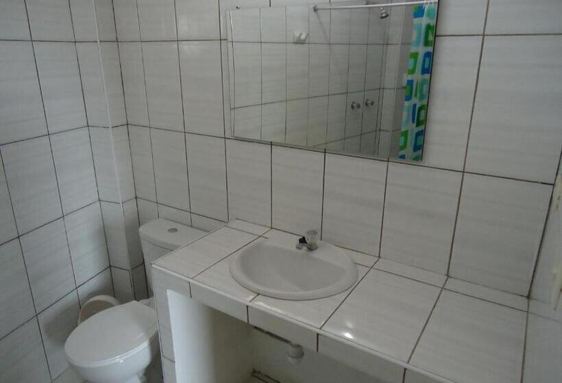 수피리어 룸, Paracas Backpackers House