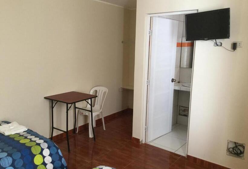 수피리어 트리플 룸, Paracas Backpackers House