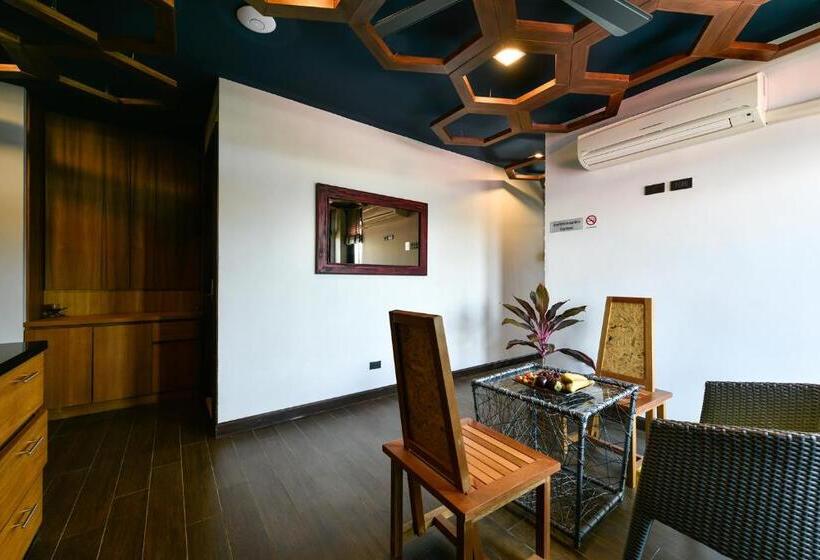 Quarto Estandar, Casa Bella Phuket