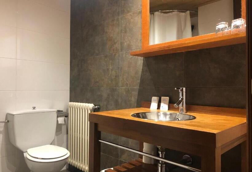 Номер Стандарт Трехместный, Hostal Piteus