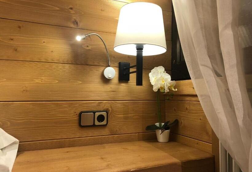 Номер Стандарт Трехместный, Hostal Piteus