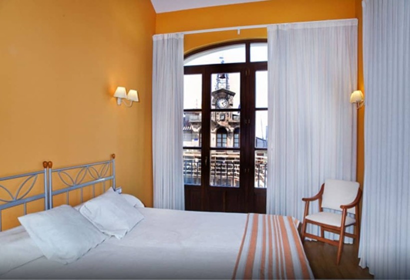Quarto Superior Vista Cidade, Antiguo Casino De Los Arribes