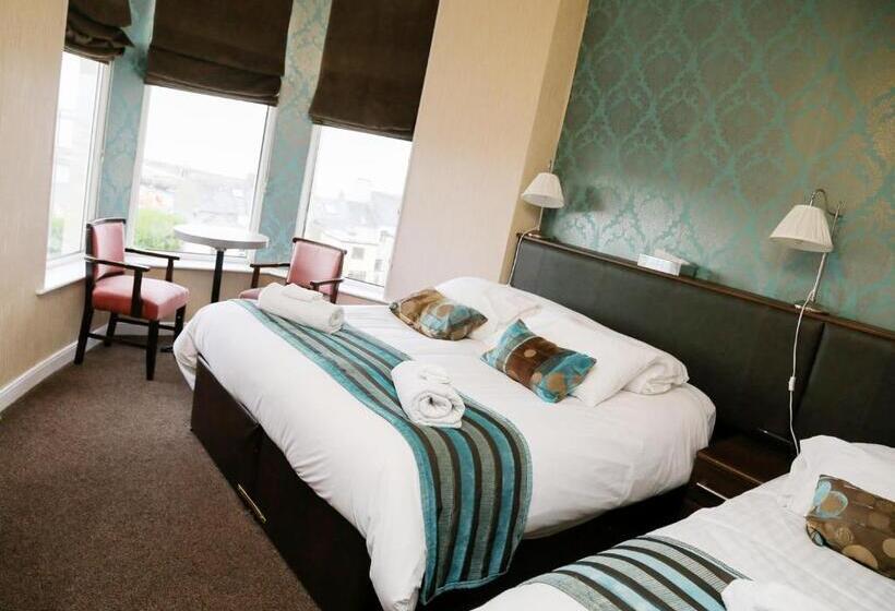غرفة قياسية ثلاثية, Avarest House Bb Adults Only