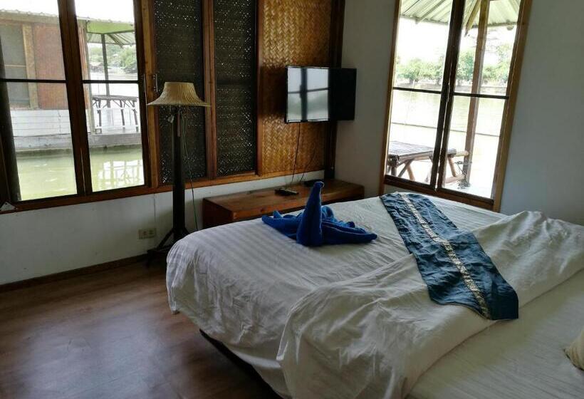 リバービュースイート, River Marina Resort