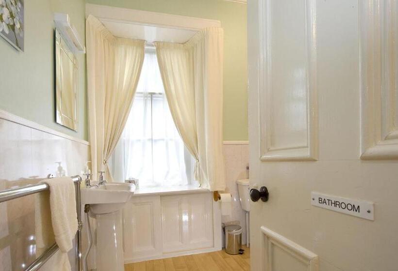 اتاق استاندارد با سرویس بهداشتی مشترک, St Annes Guest House