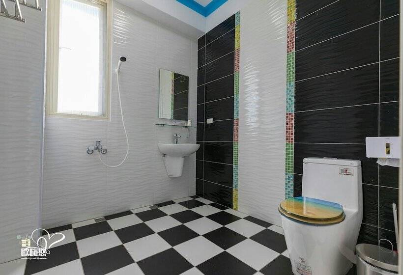 اتاق کلاسیک چهارنفره, Ou Hai You Travel