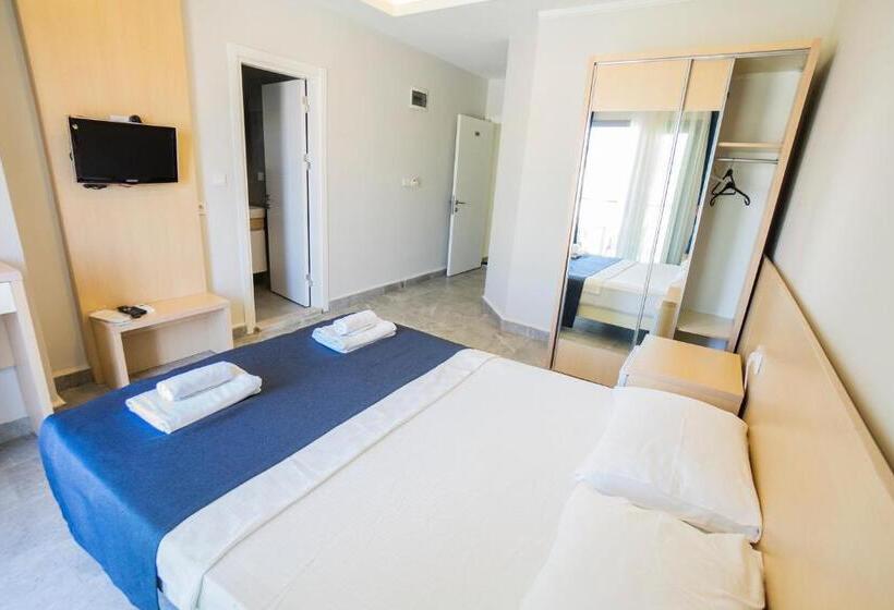 Quarto Estandar com Sacada, M2 Otel