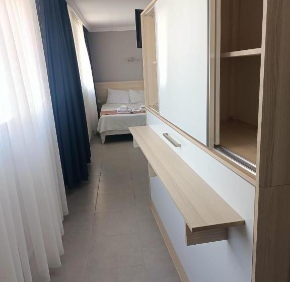 Escritório Estándar, M2 Otel