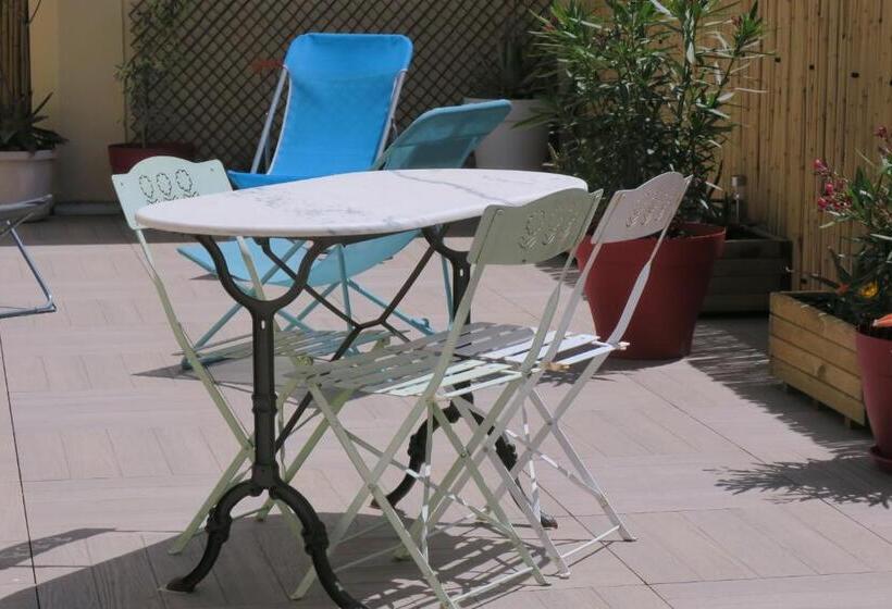 Люкс 2 Спальни, B&b Le Patio En Ville   Chambres D Hôtes