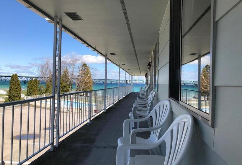 Номер Стандарт, Riviera Motel