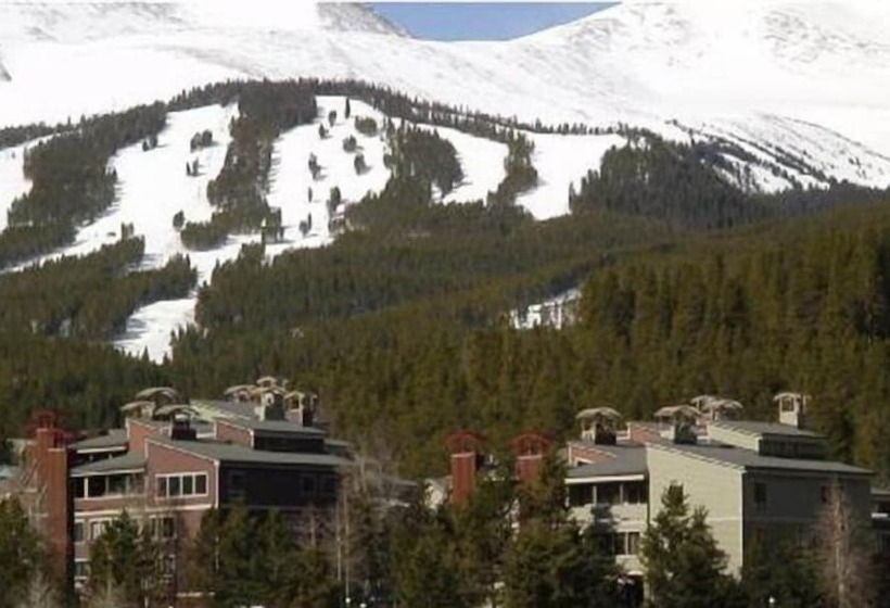 2-Bedroom Classic Apartment, Ski Hill 18 Downtown Condos With On Site Hot Tub