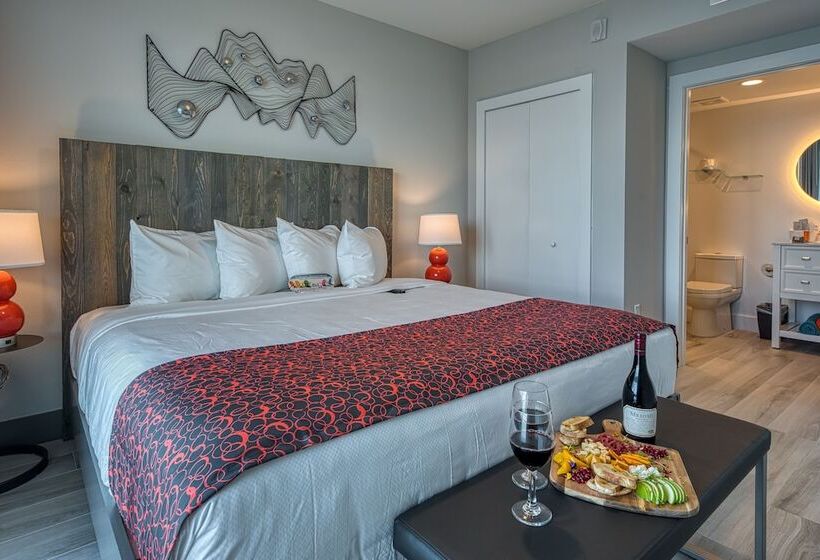 سوئیت 2 خوابه, Fusion Resort Waterfront Suites