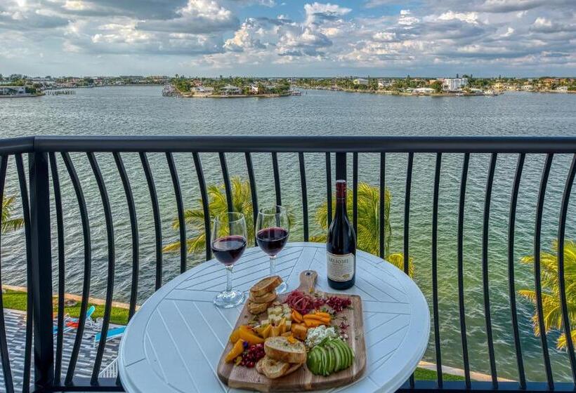 3 Bedroom Suite, Fusion Resort Waterfront Suites