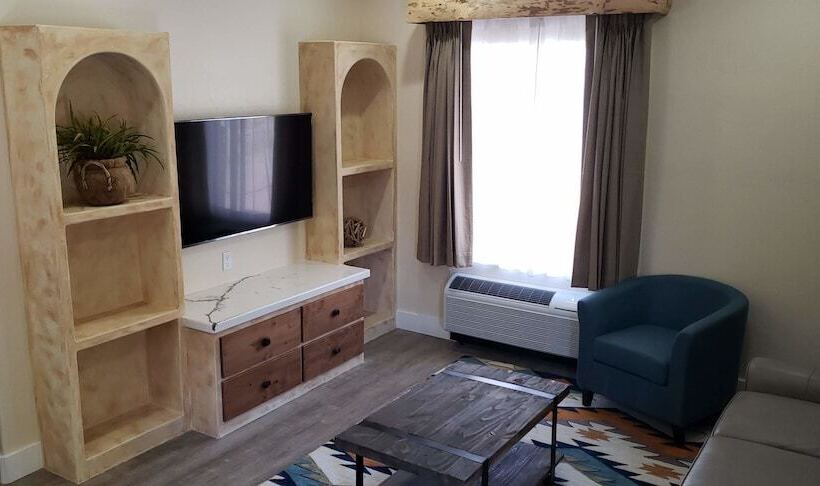 Люкс Повышенной Комфортности, Bluff Dwellings Resort