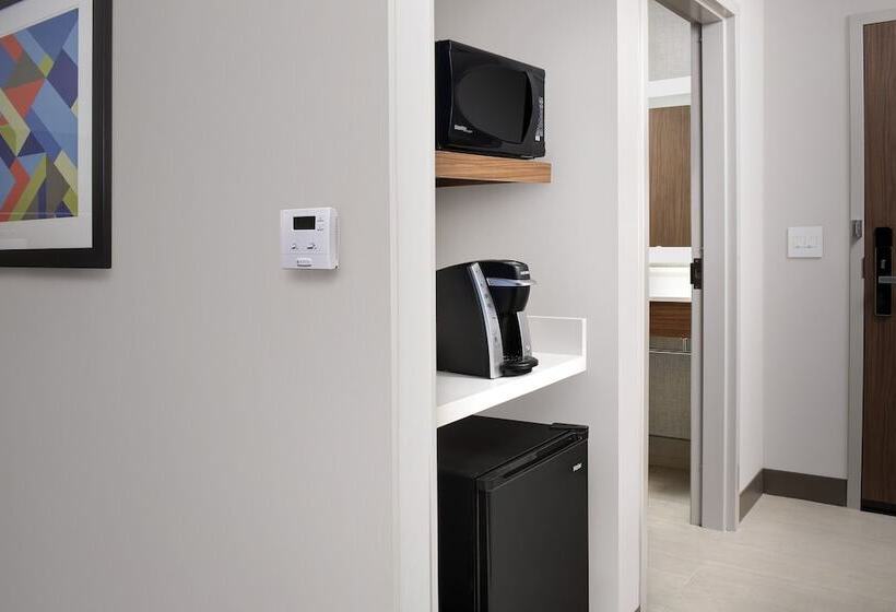Номер Executive, Holiday Inn Express & Suites Kingsland I 95 Naval Base Area, An Ihg