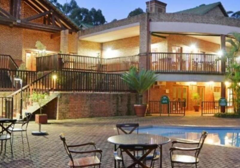 Номер Стандарт Вид на Сад, Greenway Woods Resort