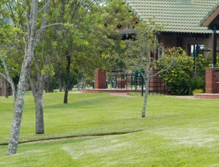 Номер Стандарт с Балконом, Greenway Woods Resort