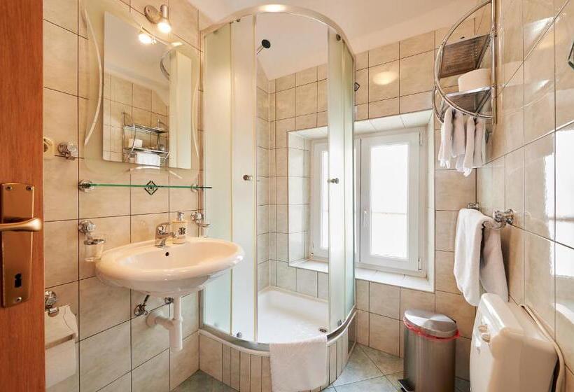 Номер Стандарт, Apartments And Rooms Jare   In Old Town
