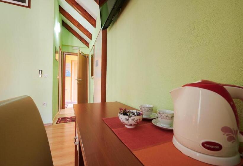 Номер Стандарт, Apartments And Rooms Jare   In Old Town