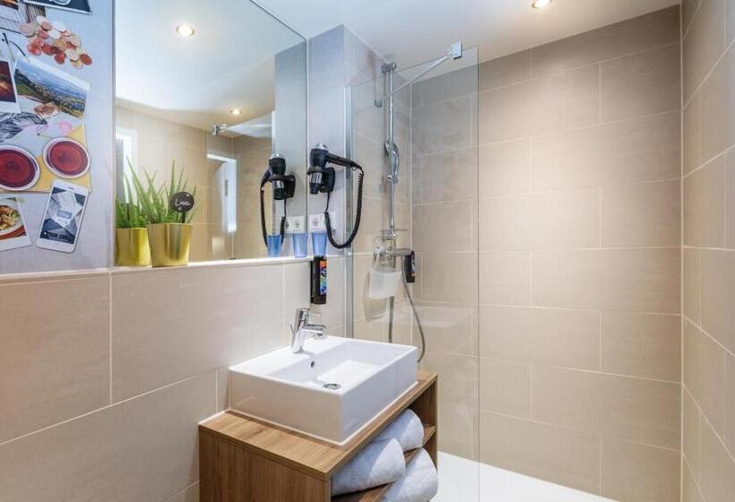Номер Стандарт, Holiday Inn   The Niu, Mesh Stuttgart Messe, An Ihg