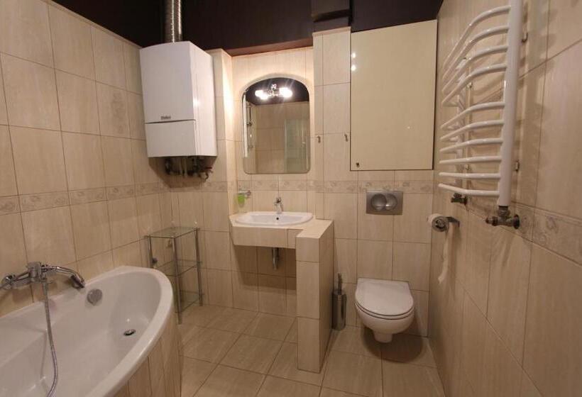 Номер Стандарт, Chmielna 5 Rooms & Apartments