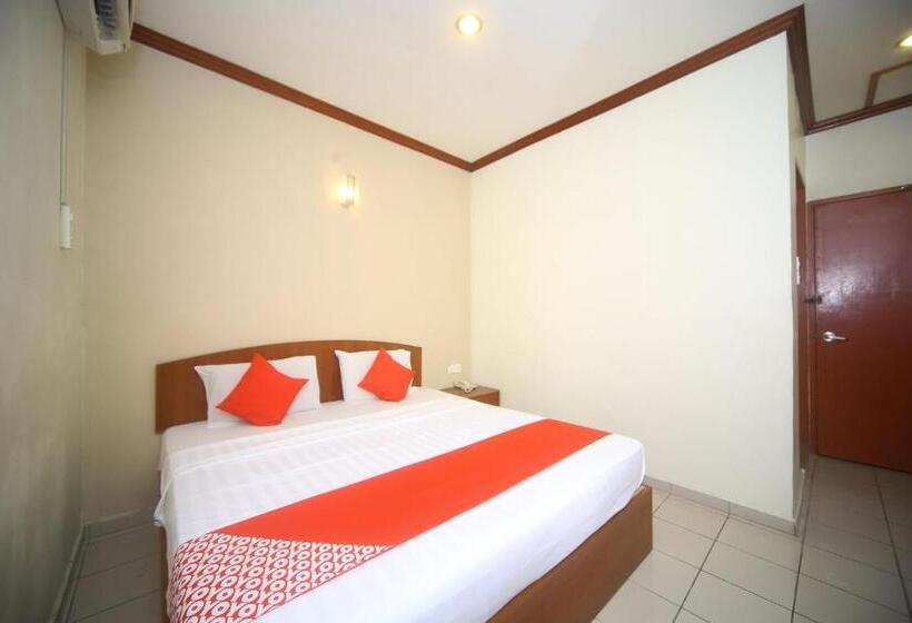 Номер Deluxe Кровать Кинг, London By Oyo Rooms