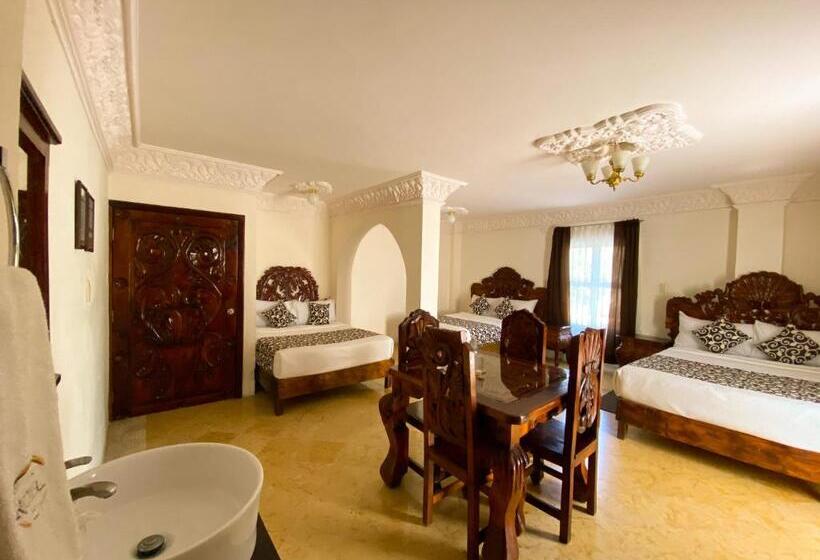 غرفة كومفورت ثلاثية, Royal Puebla