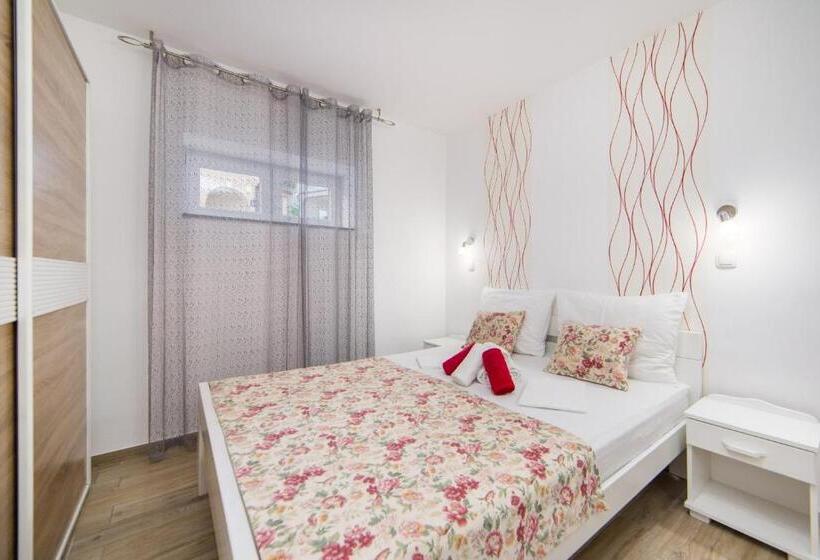 Апартаменты 2 Спальни, Apartments Maša
