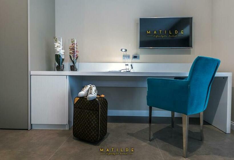 اتاق استاندارد یک نفره, Matilde  Lifestyle