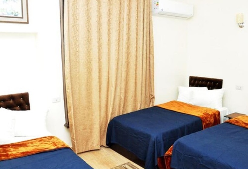 اتاق استاندارد سه نفره, New Panorama Palace