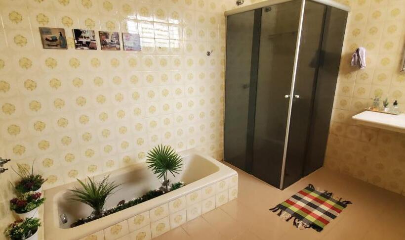 Quarto Deluxe, Hostel Bauru