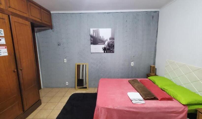 Quarto Deluxe, Hostel Bauru